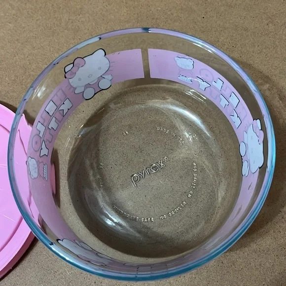 Hello Kitty Container - Picture 9 of 9